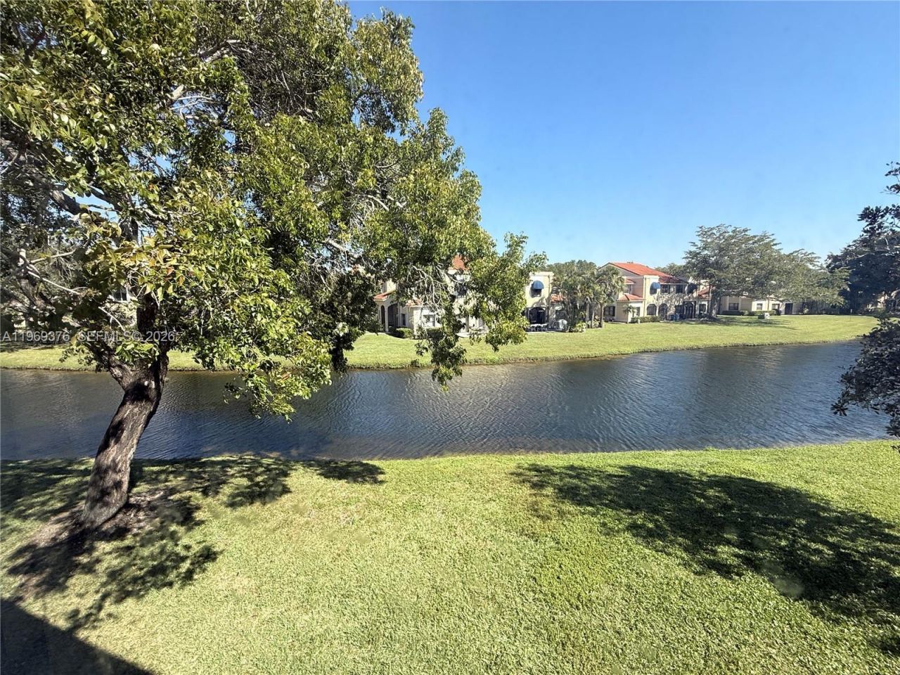 432 Lakeview Dr , Unit 201, Weston, FL 33326 Photo