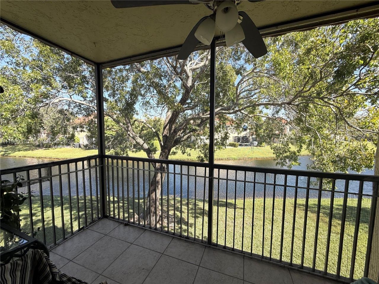 432 Lakeview Dr , Unit 201, Weston, FL 33326 Photo