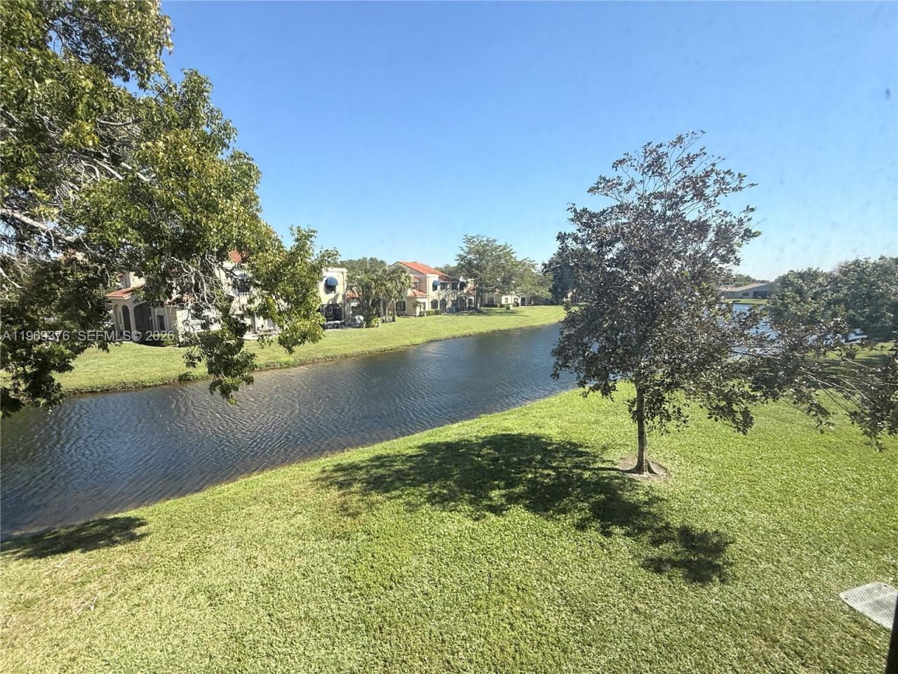 432 Lakeview Dr, Unit 201, Weston, FL 33326 Photo