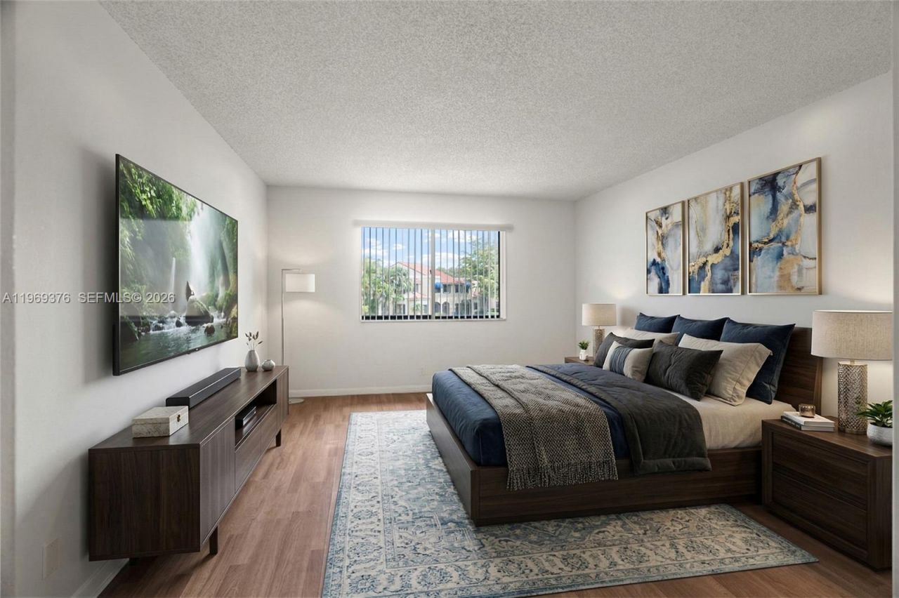 432 Lakeview Dr, Unit 201, Weston, FL 33326 Photo