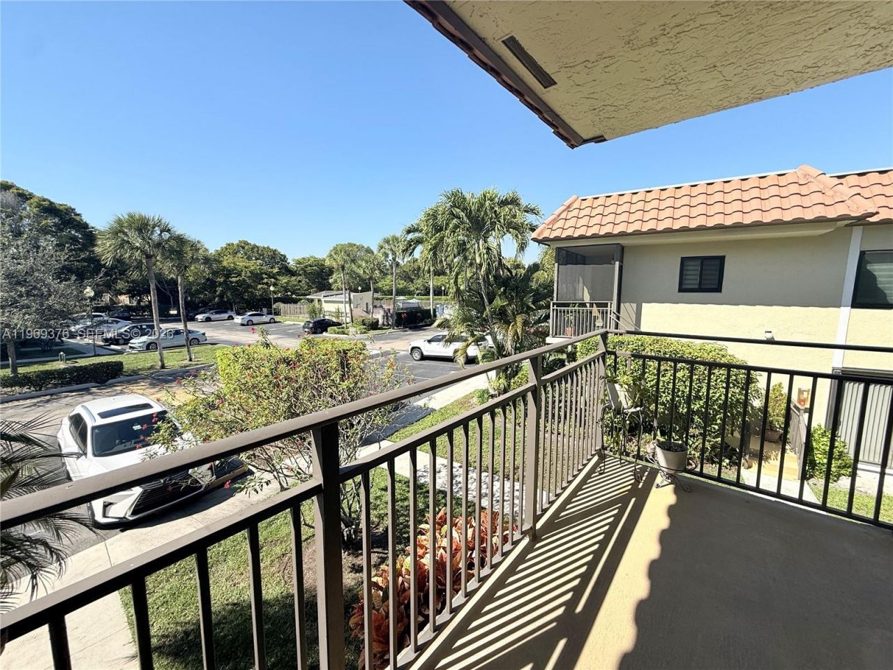 432 Lakeview Dr , Unit 201, Weston, FL 33326 Photo