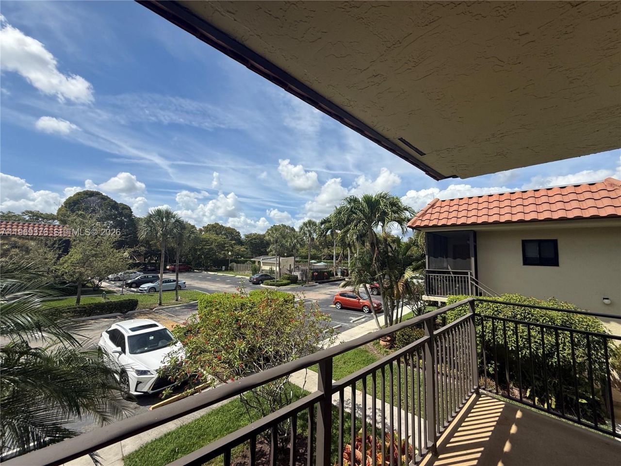 432 Lakeview Dr, Unit 201, Weston, FL 33326 Photo