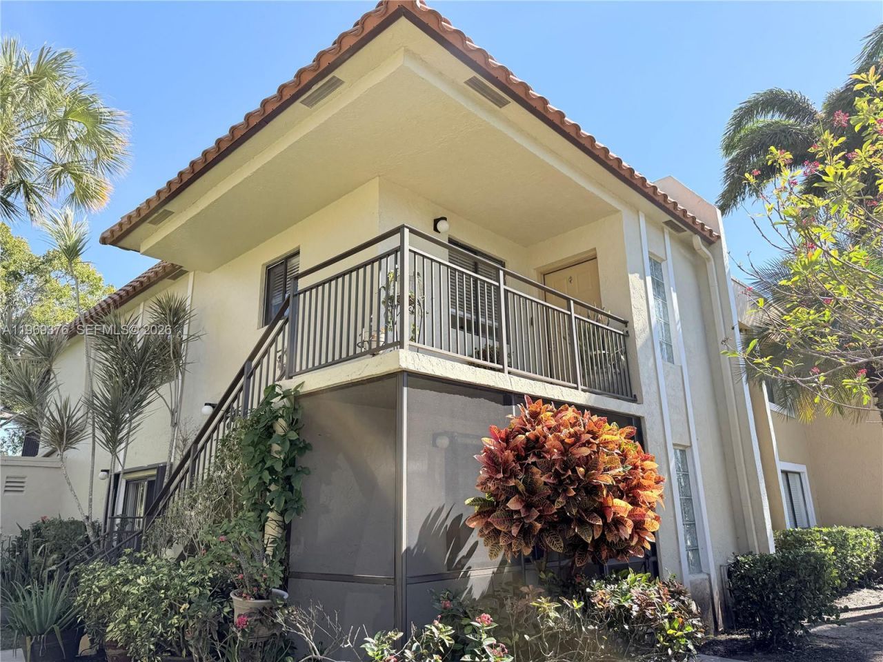 432 Lakeview Dr, Unit 201, Weston, FL 33326 Photo