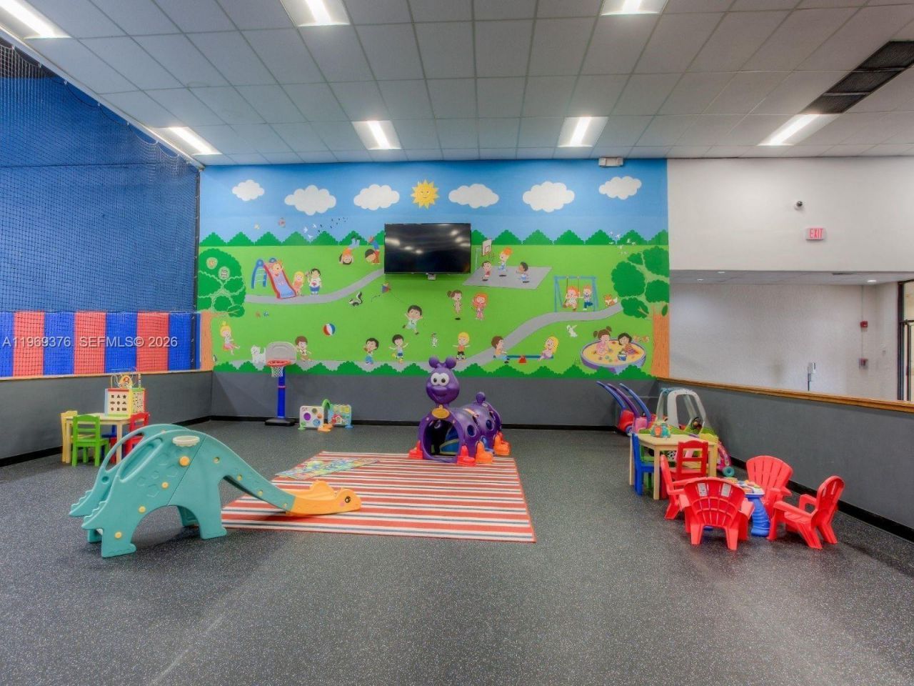 432 Lakeview Dr , Unit 201, Weston, FL 33326 Photo