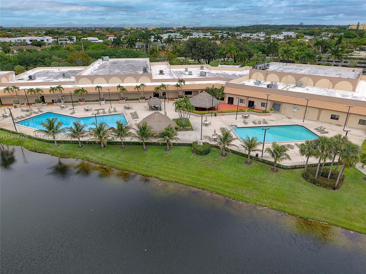 432 Lakeview Dr, Unit 201, Weston, FL 33326 Photo