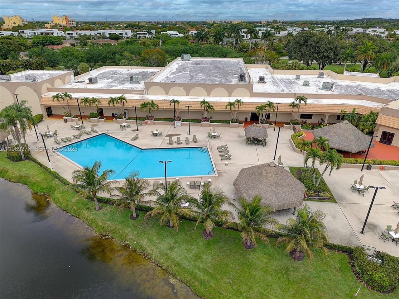 432 Lakeview Dr, Unit 201, Weston, FL 33326 Photo