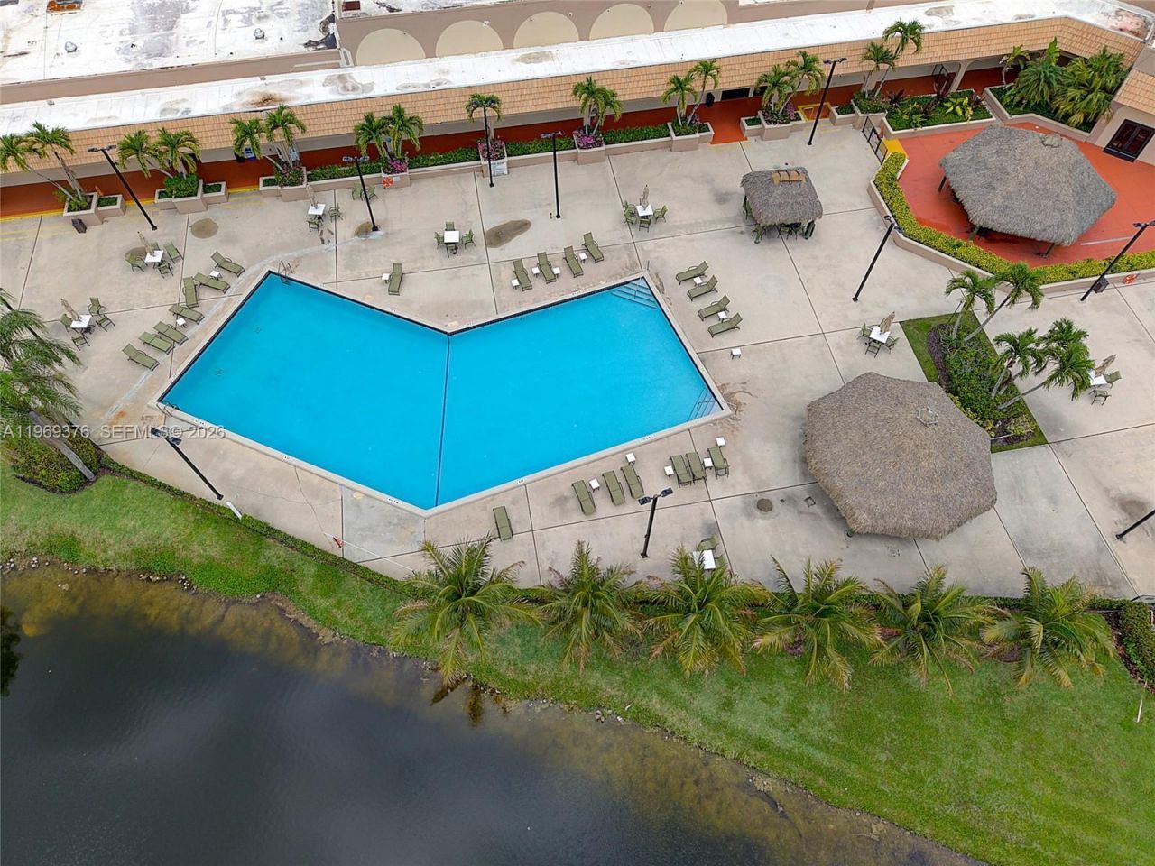 432 Lakeview Dr, Unit 201, Weston, FL 33326 Photo