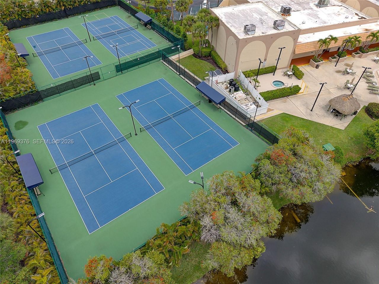 432 Lakeview Dr, Unit 201, Weston, FL 33326 Photo