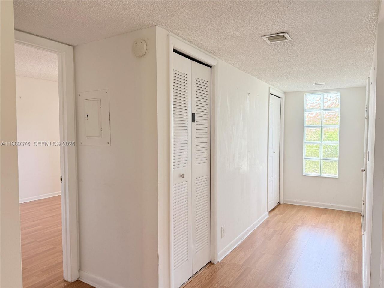 432 Lakeview Dr, Unit 201, Weston, FL 33326 Photo