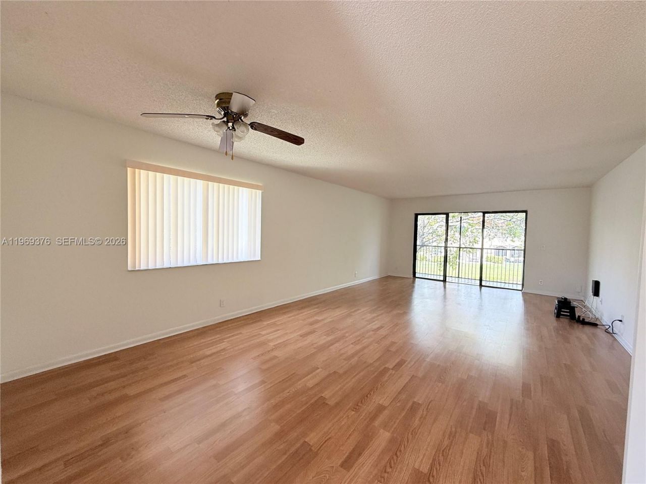 432 Lakeview Dr, Unit 201, Weston, FL 33326 Photo