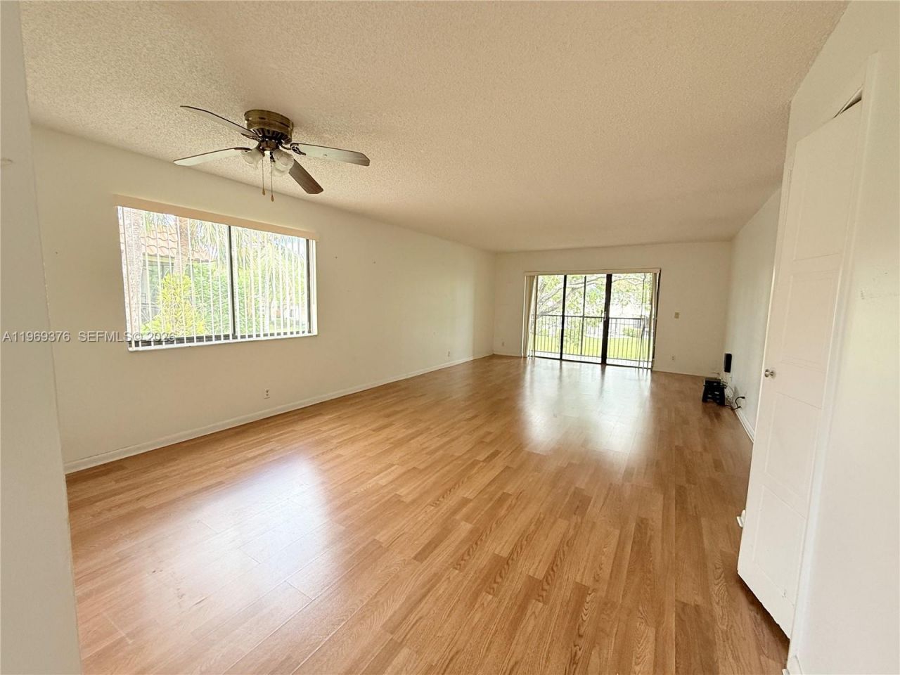 432 Lakeview Dr, Unit 201, Weston, FL 33326 Photo