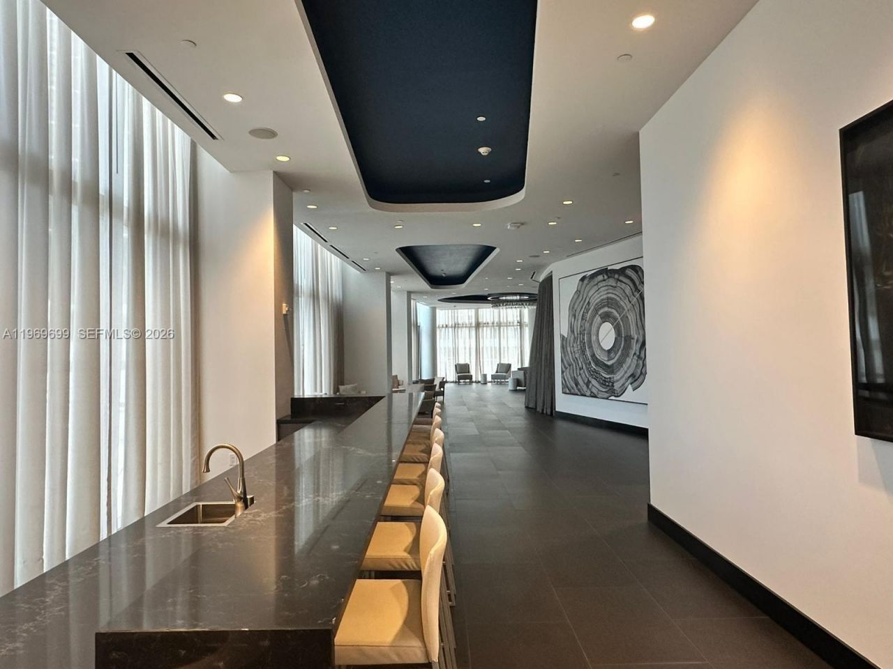 851 NE 1st Ave, Unit 2212, Miami, FL 33132 Photo
