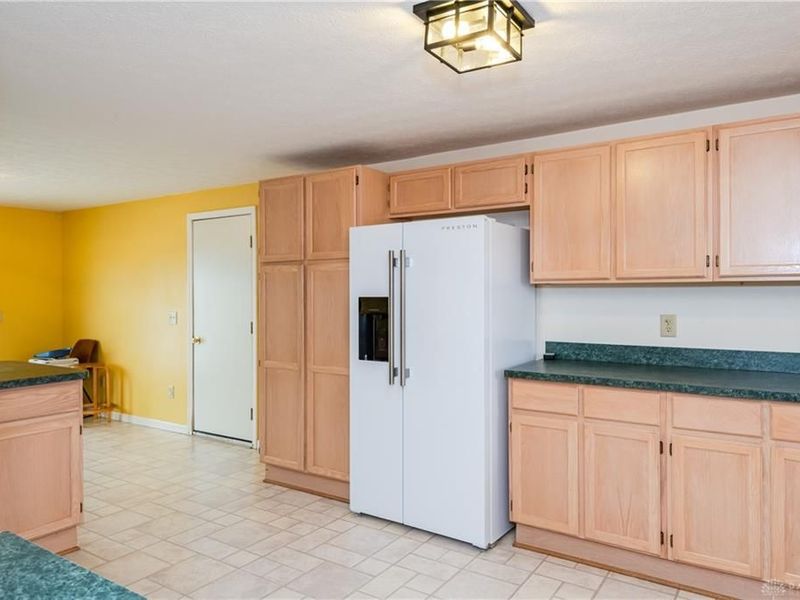 929 N Tecumseh Road, Springfield, OH 45504 Photo 14