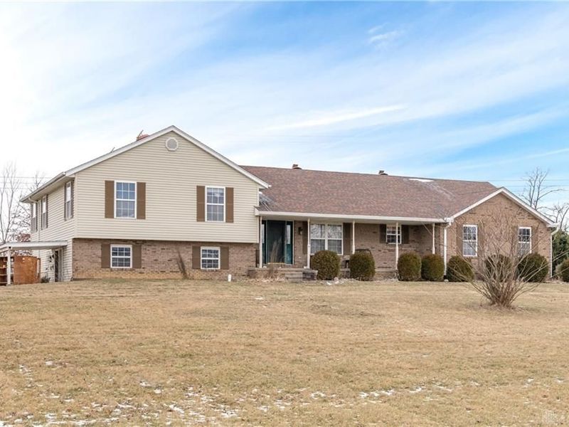 929 N Tecumseh Road, Springfield, OH 45504 Photo 3