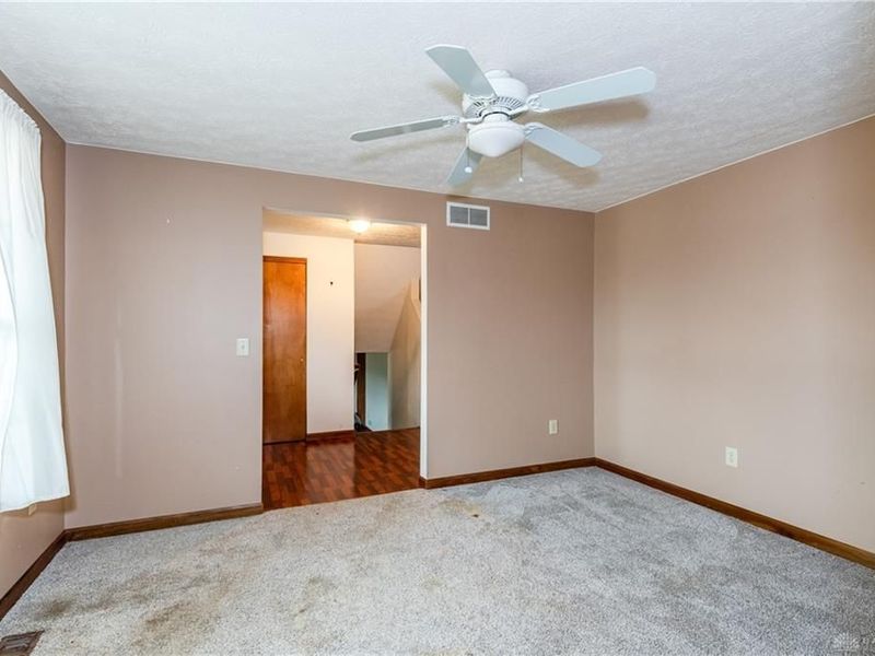 929 N Tecumseh Road, Springfield, OH 45504 Photo 9