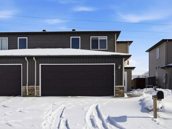 4304 Estate Drive S, Fargo, ND 58104