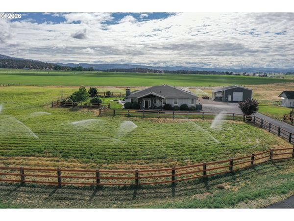 8933 NW ELIZABETH WAY, Prineville, OR 97754
