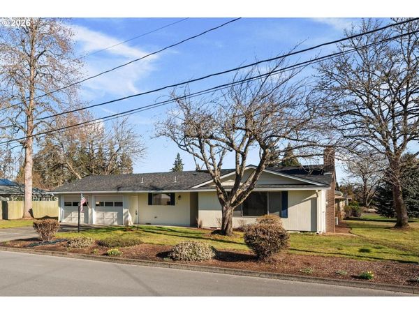 615 SACRE N LN, Monmouth, OR 97361