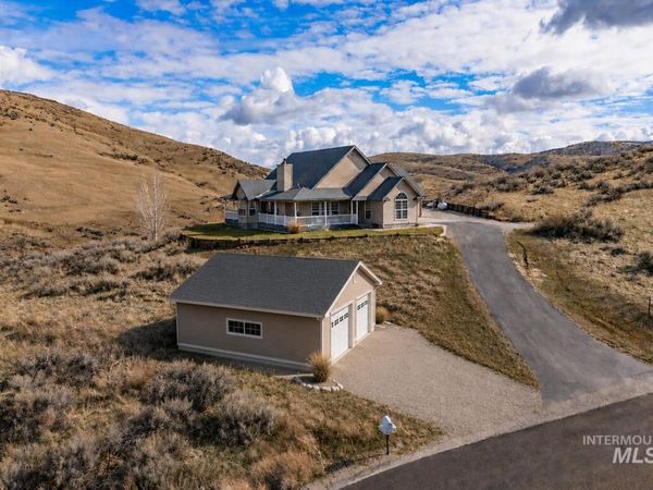 2132 Corral Road, Emmett, ID 83617