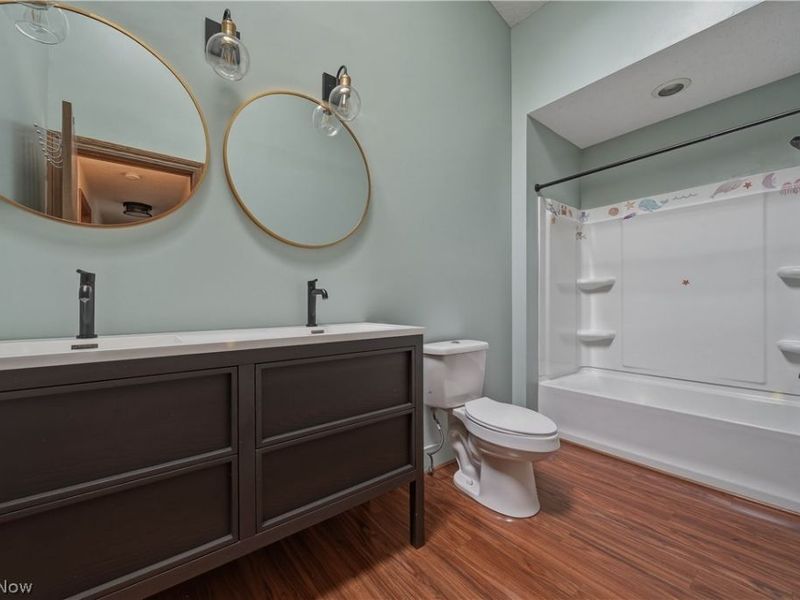 2013 Dornoch Drive, Uniontown, OH 44685 Photo 4