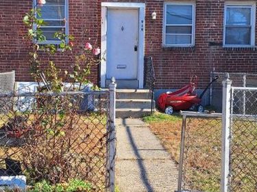 919 SHARON AVENUE, SHARON HILL, PA 19079