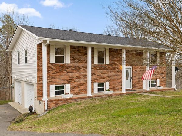 301 Pine Street, Ringgold, GA 30736