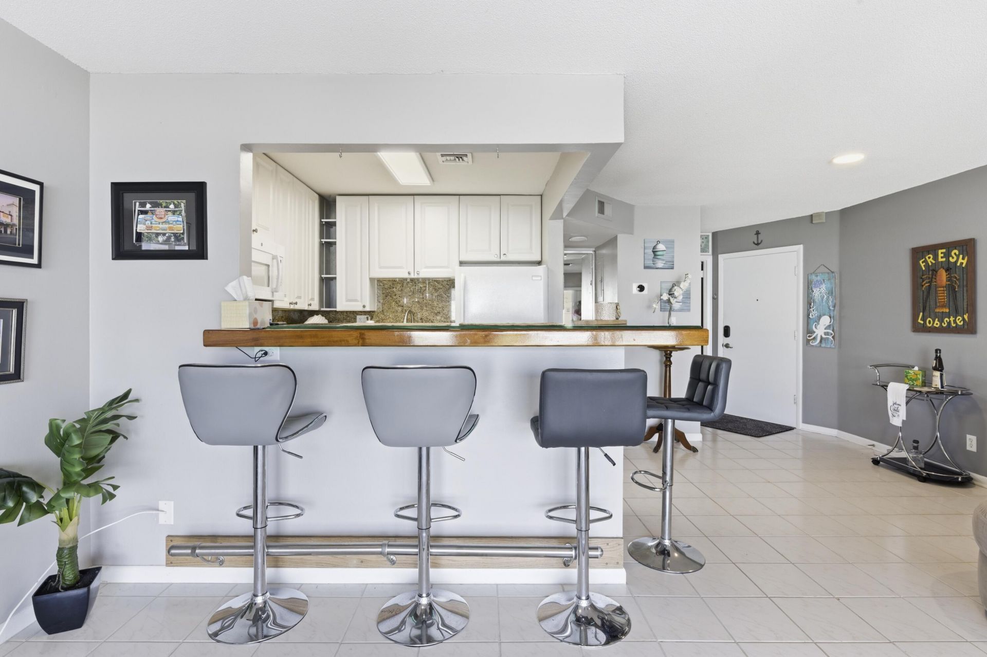 117 Lehane Terrace, Unit 205, North Palm Beach, FL 33408 Photo