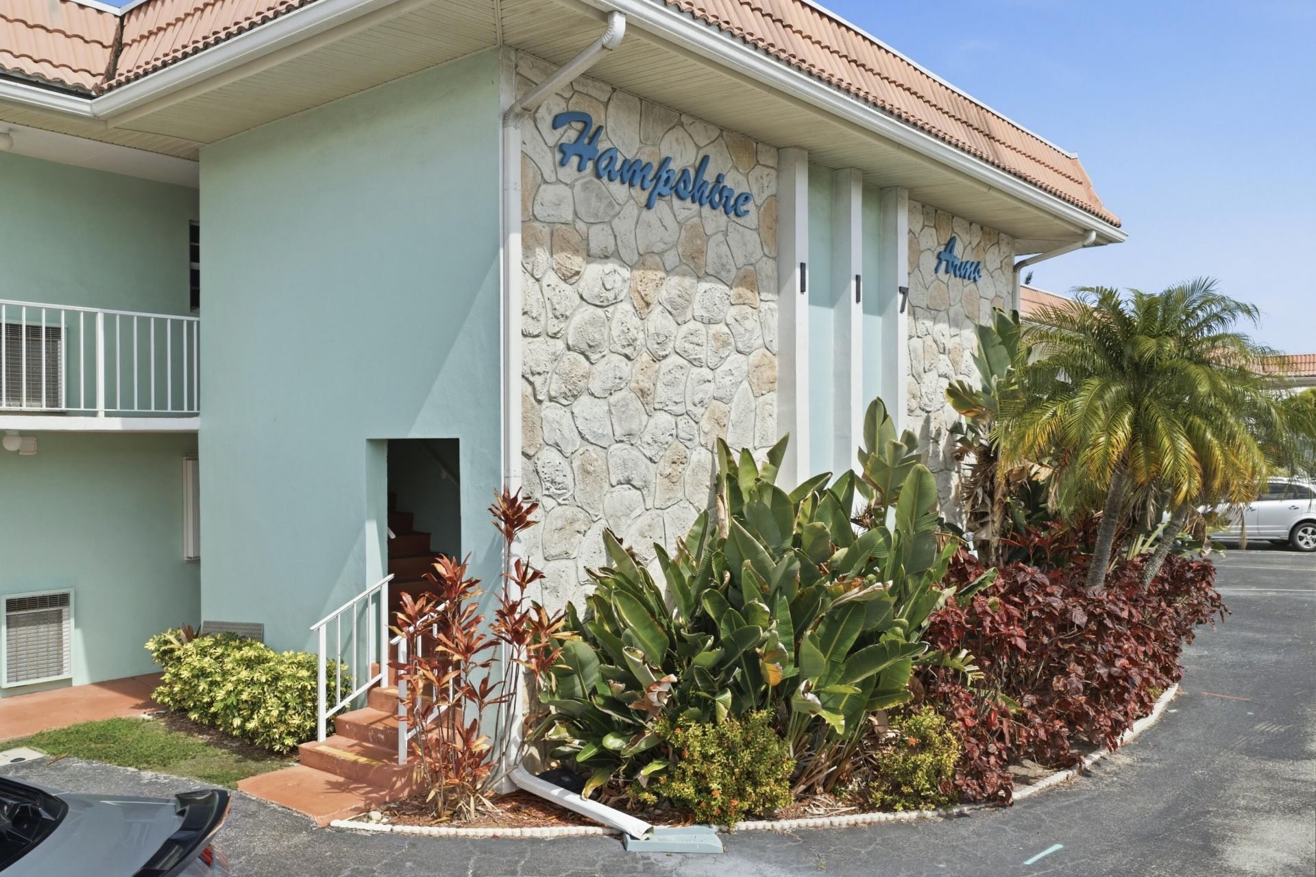 117 Lehane Terrace, Unit 205, North Palm Beach, FL 33408 Photo