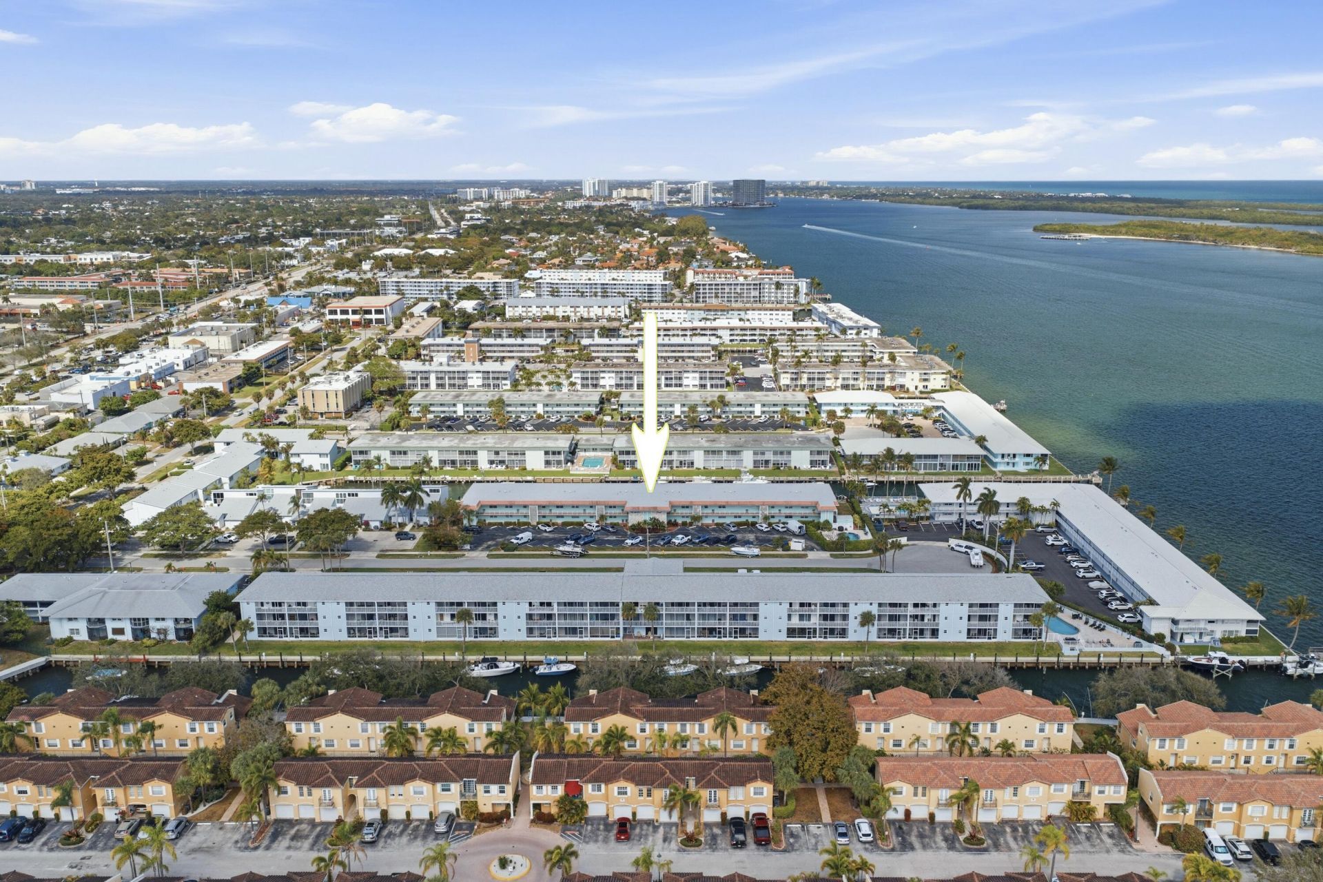 117 Lehane Terrace, Unit 205, North Palm Beach, FL 33408 Photo