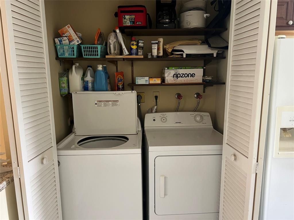 445 SE 21st Avenue, Unit 201, Deerfield Beach, FL 33441 Photo