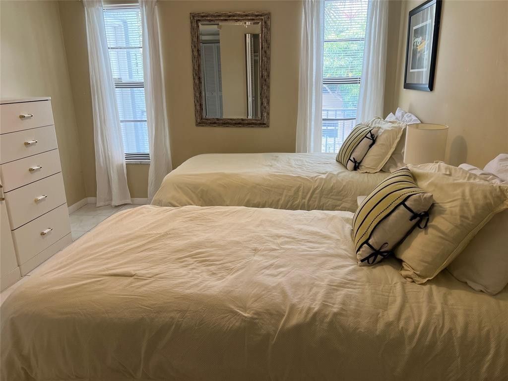 445 SE 21st Avenue, Unit 201, Deerfield Beach, FL 33441 Photo