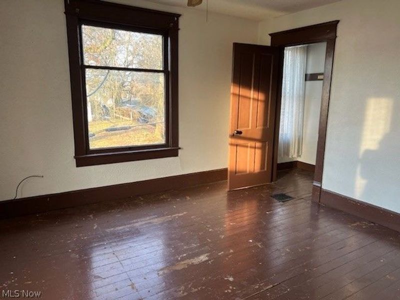 202 Walton Avenue, Barnesville, OH 43713 Photo 23