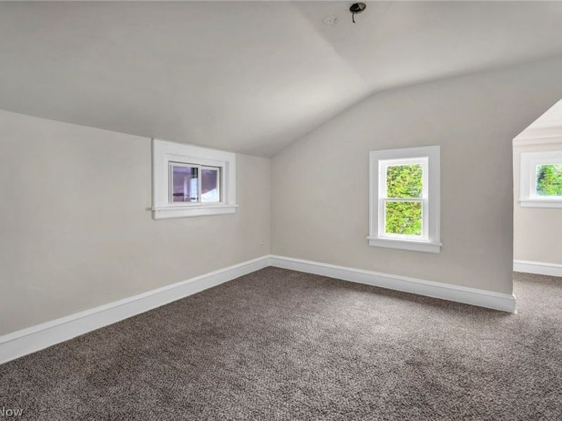 1703 Crestline Avenue, Cleveland, OH 44109 Photo 11