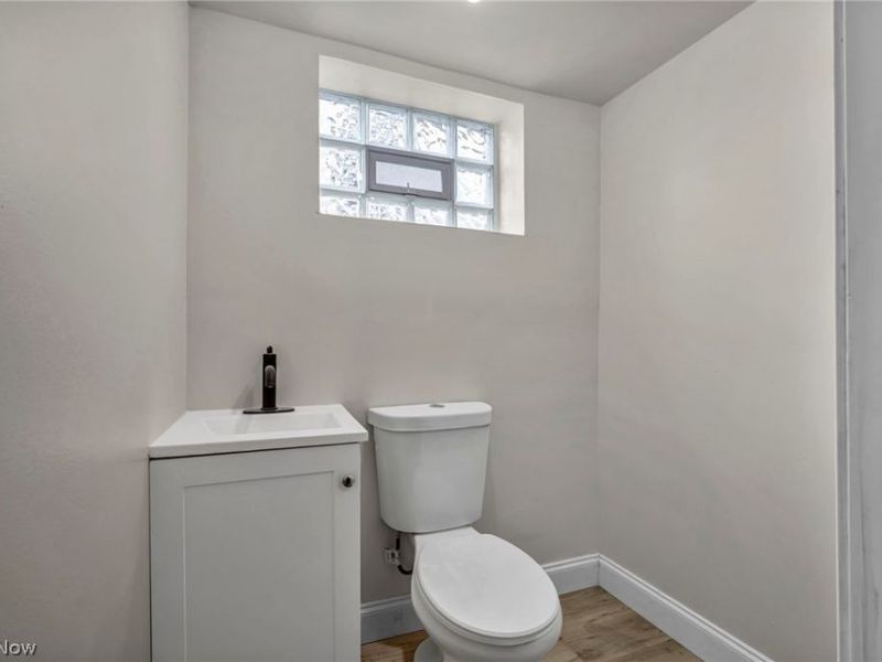 1703 Crestline Avenue, Cleveland, OH 44109 Photo 13