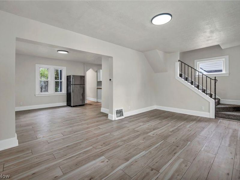 1703 Crestline Avenue, Cleveland, OH 44109 Photo 4