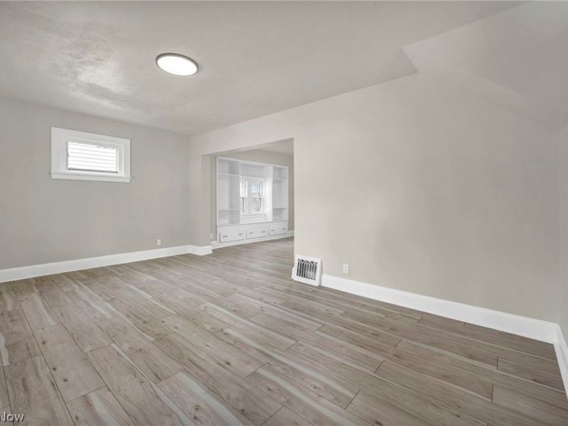 1703 Crestline Avenue, Cleveland, OH 44109 Photo 5