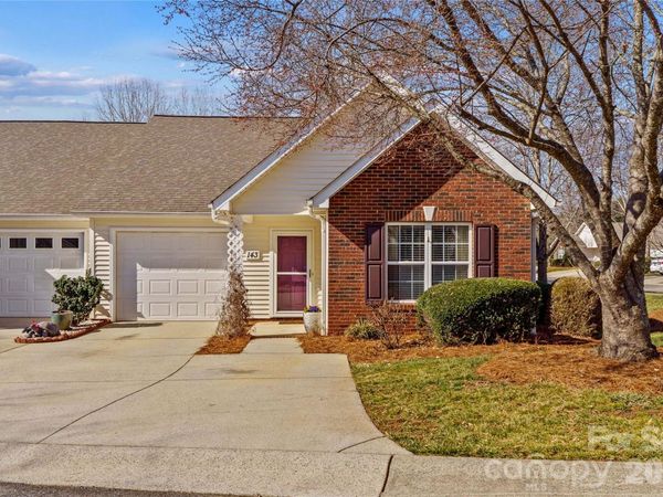 143 Ashwood Lane, Mooresville, NC 28117