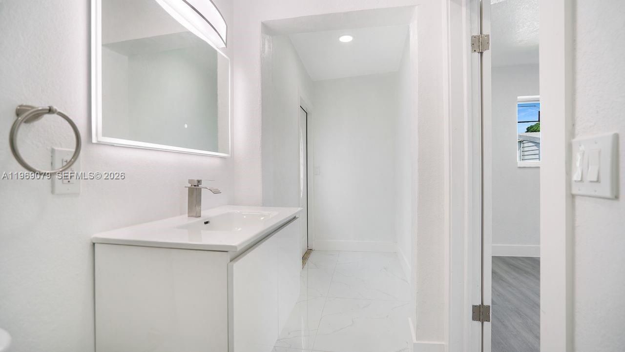 105 NE 213th St , Miami Gardens, FL 33179 Photo