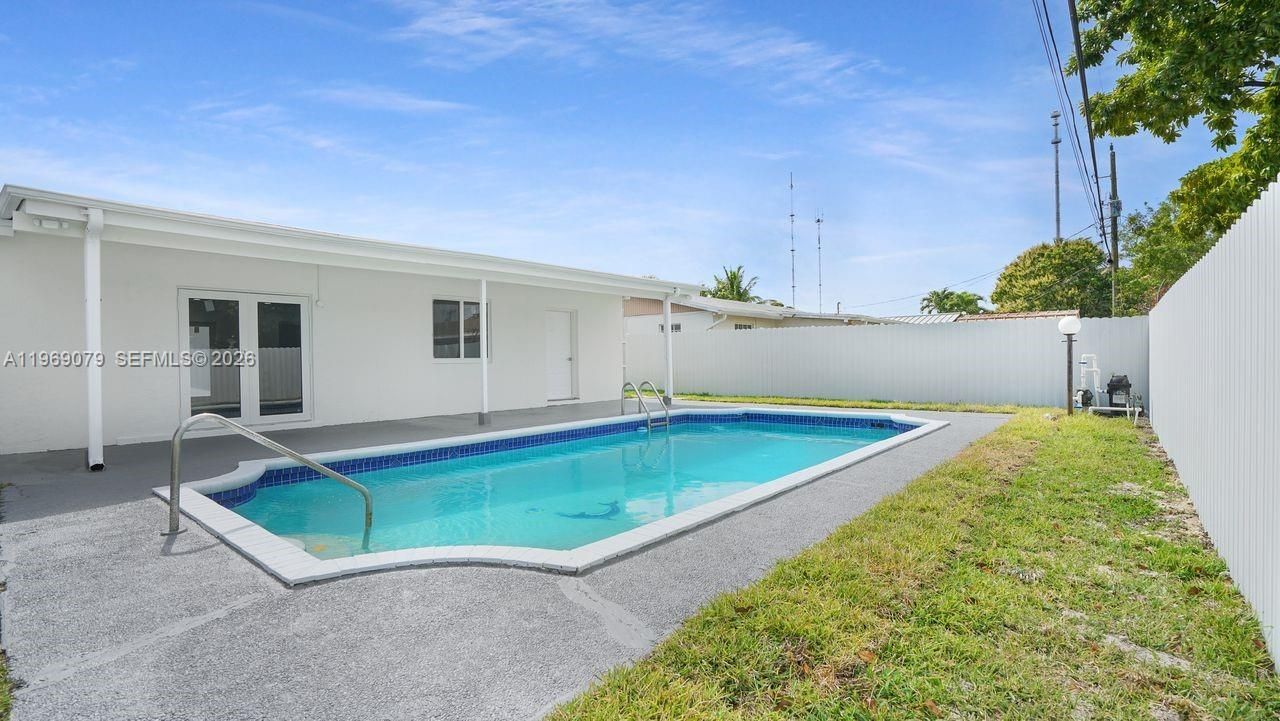 105 NE 213th St , Miami Gardens, FL 33179 Photo