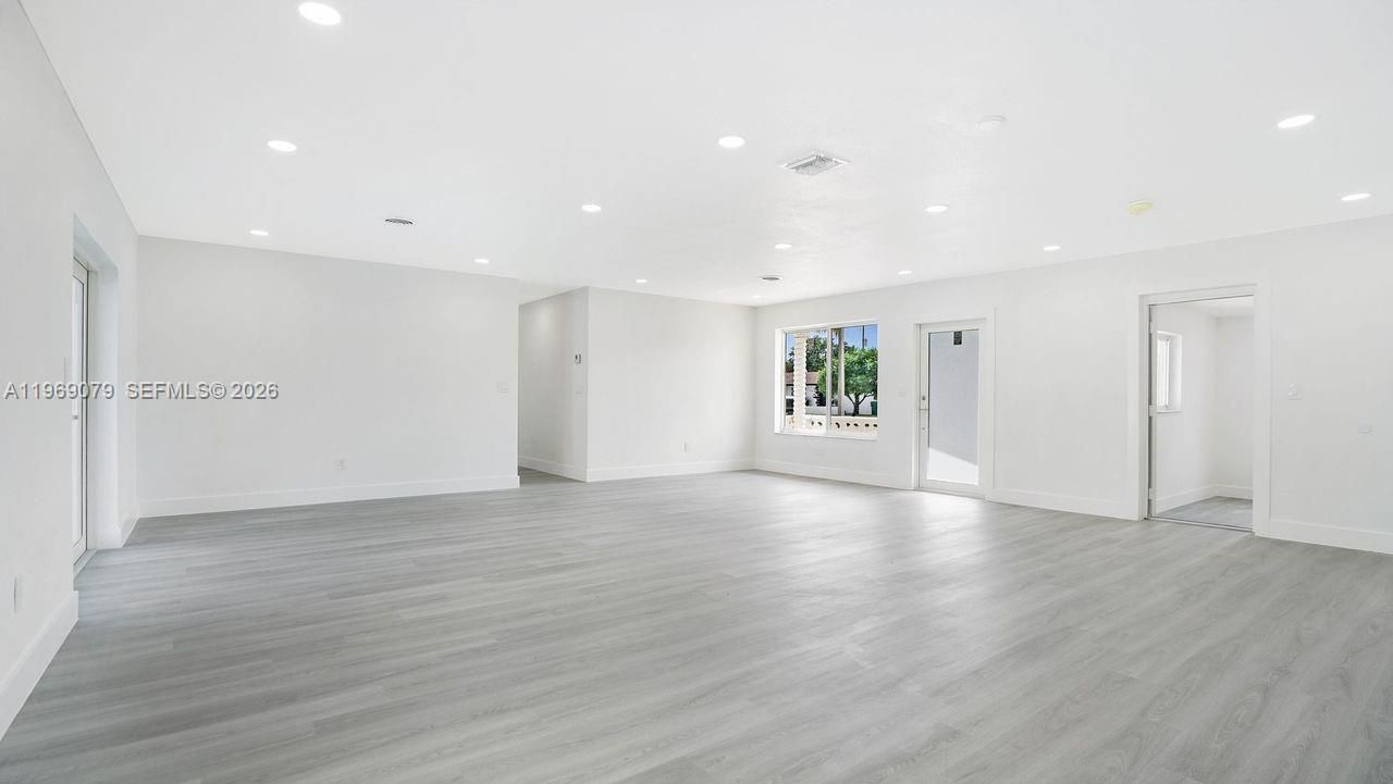 105 NE 213th St , Miami Gardens, FL 33179 Photo