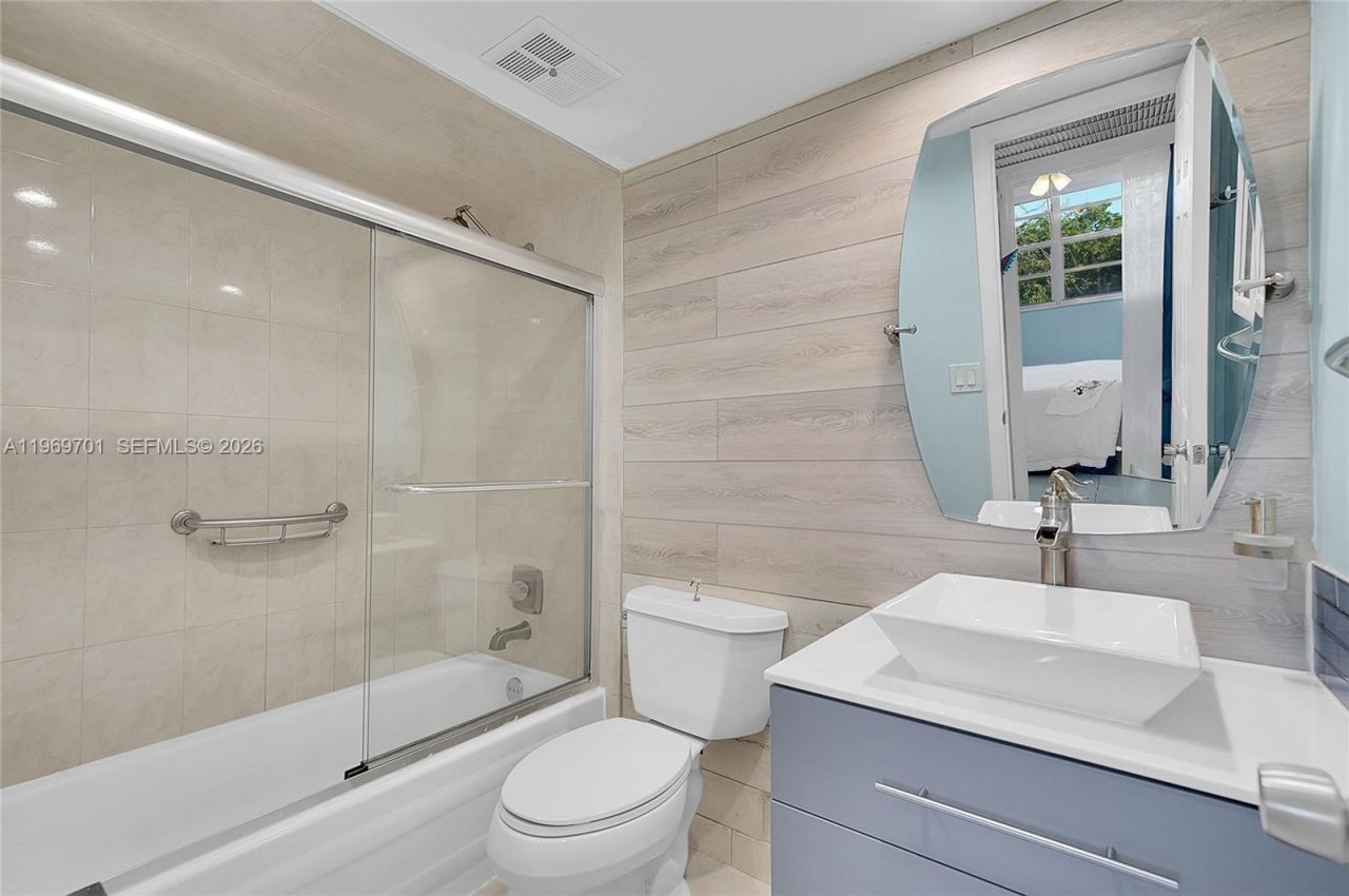 1681 NW 70th Ave , Unit 418, Plantation, FL 33313 Photo