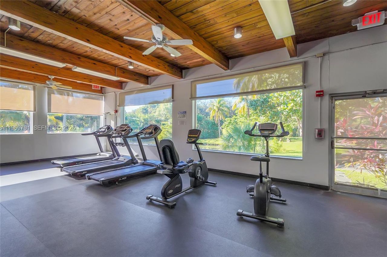 1681 NW 70th Ave , Unit 418, Plantation, FL 33313 Photo