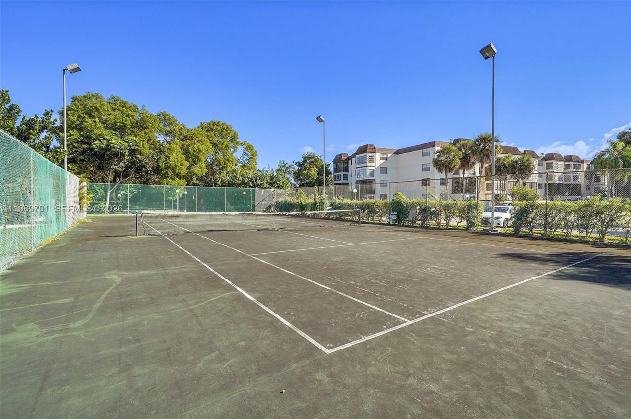 1681 NW 70th Ave , Unit 418, Plantation, FL 33313 Photo