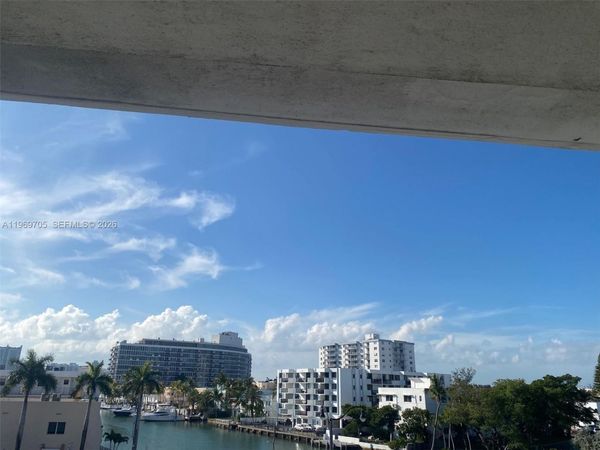 7118 Bonita Dr, Unit 405, Miami Beach, FL 33141