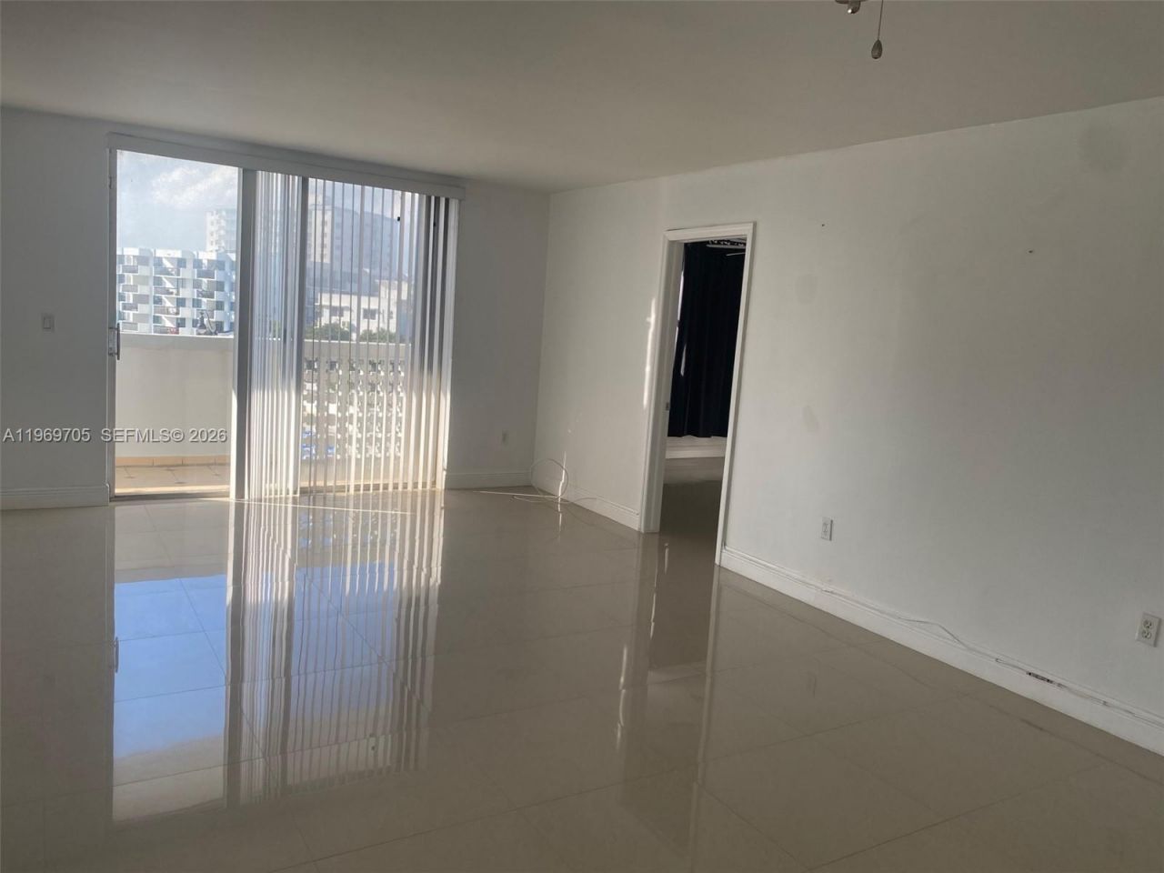 7118 Bonita Dr, Unit 405, Miami Beach, FL 33141 Photo