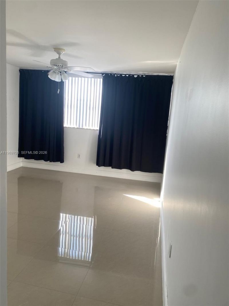 7118 Bonita Dr, Unit 405, Miami Beach, FL 33141 Photo