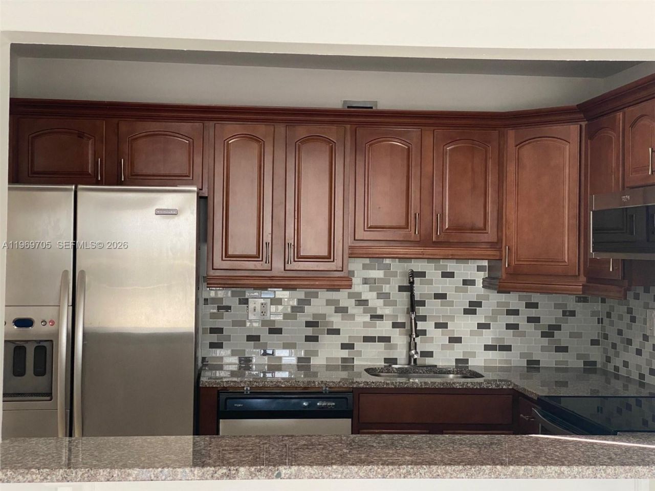 7118 Bonita Dr, Unit 405, Miami Beach, FL 33141 Photo