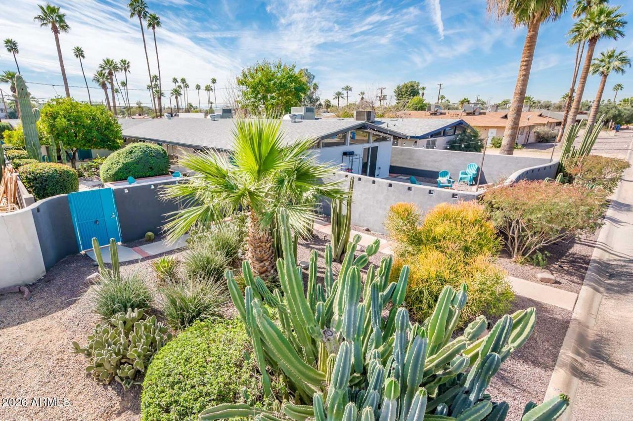 2727 E Montecito Avenue, Phoenix, AZ 85016 Main Photo