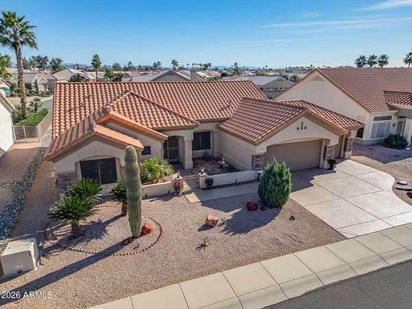 22703 N LAS BRIZAS Lane, Sun City West, AZ 85375