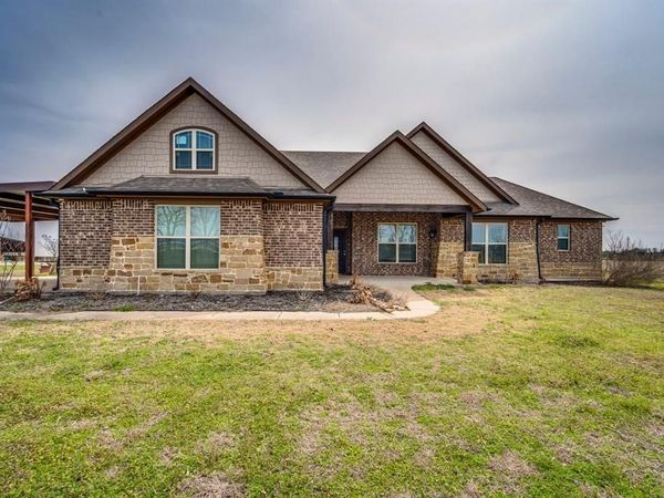 901 Hoyt Road, Waxahachie, TX 75167